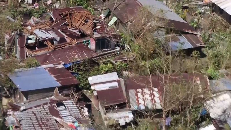 Filipíny sčítají škody po tajfunu Rai, mrtvých už je víc než stovka